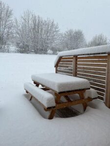 conciergerie-ldcm-maison-du-baron-le-bez-19-terrasse-hiver